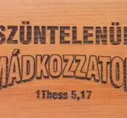 Hűtőmágnes, fa, szögletes (Szüntelenül)